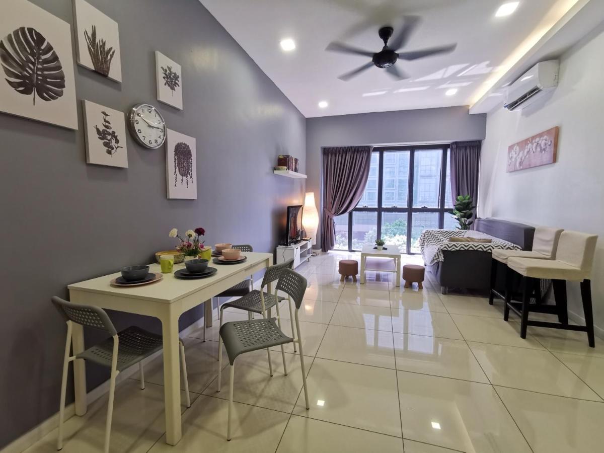 Charming house in Sunway Pyramid & Petaling Jaya Apartment Екстериор снимка