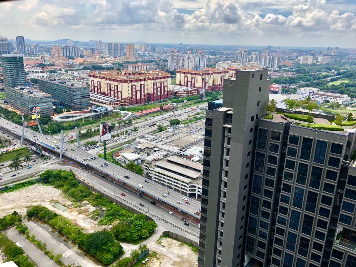 Charming house in Sunway Pyramid & Petaling Jaya Apartment Екстериор снимка